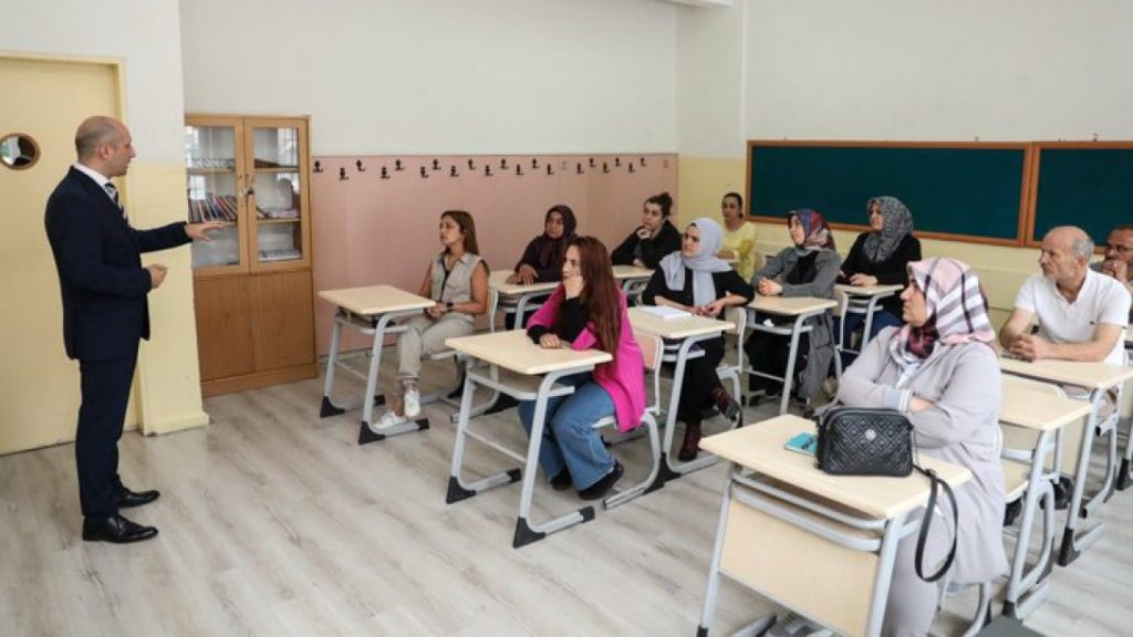 Maarif Modeli Ebeveyn Okulu Kursu Başladı